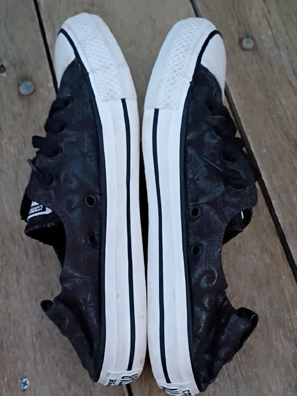 Converse Women's Chuck Taylor All Star Shoreline Slip-on Sneakers Size 7